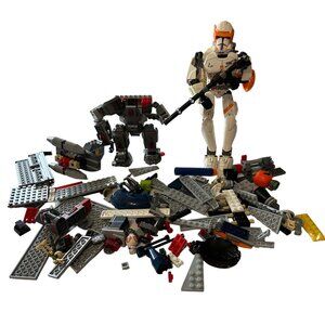 3+ pound lot of Legos mostly/ Star Wars figures, crafts, blocks and more